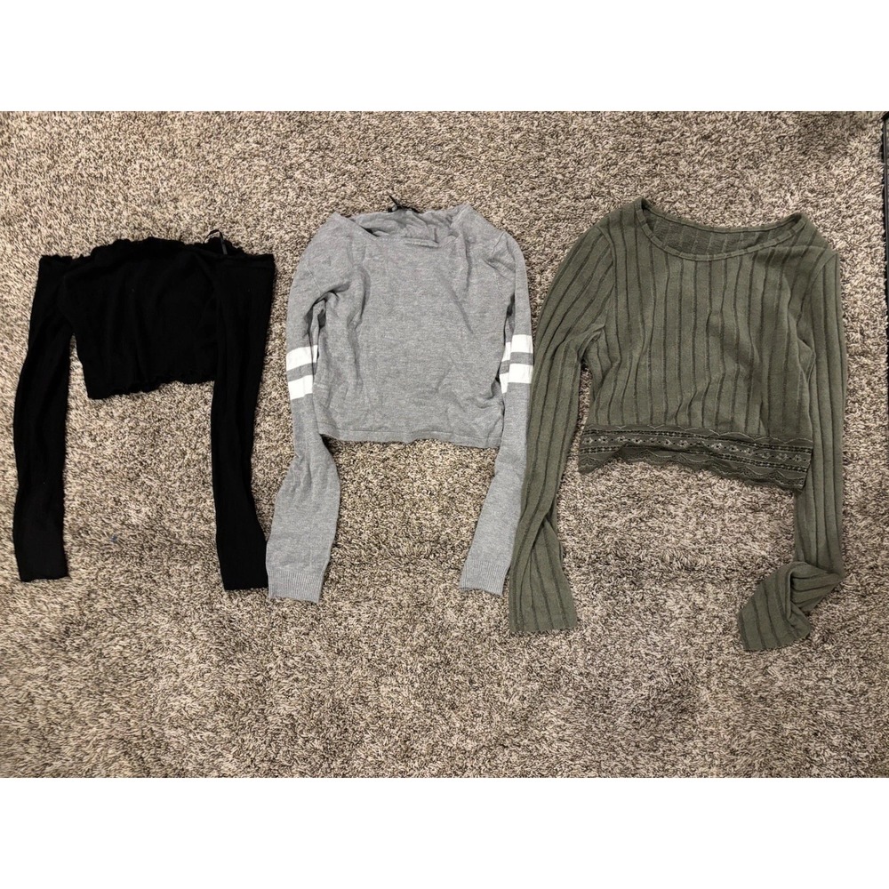 Lot Of 3 Women Long Sleeve Cropped Shirts Black Grey Green Size S-M